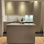 Luxurious ברגן
